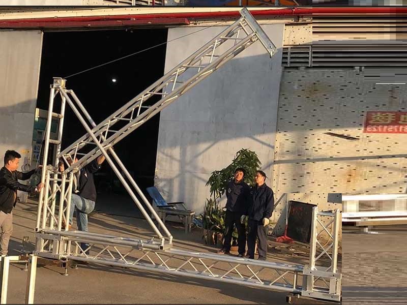 stage truss erecting system