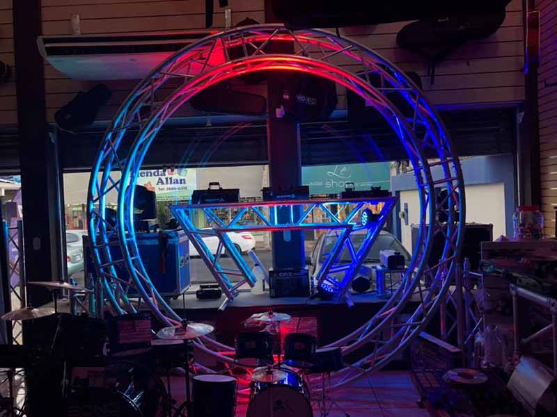 การติดตั้ง DJ แบบ Round Truss — ยกระดับประสิทธิภาพ DJ ของคุณด้วยสไตล์
