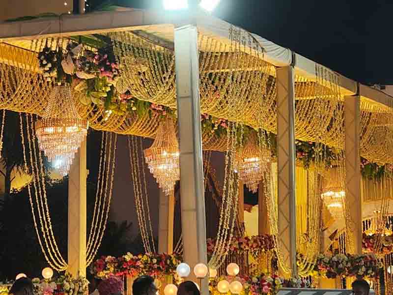 เวทีแต่งงาน Golden Truss: ยกระดับการเฉลิมฉลองวันครบรอบแต่งงานของคุณ